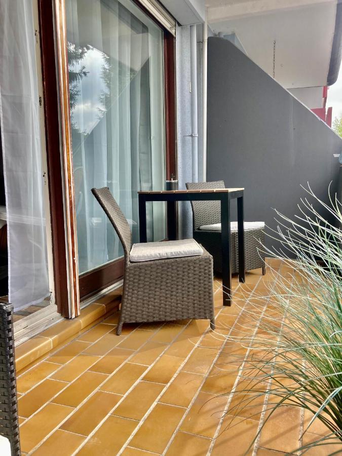 Living At Saarpartments -Adultsonly- 2 Bedrooms, Kitchen - Business & Holiday Apartments For Long- And Short Term Stay, 3 Min To Train Station, Secure E-Bike Parking! Saarbrücken Kültér fotó