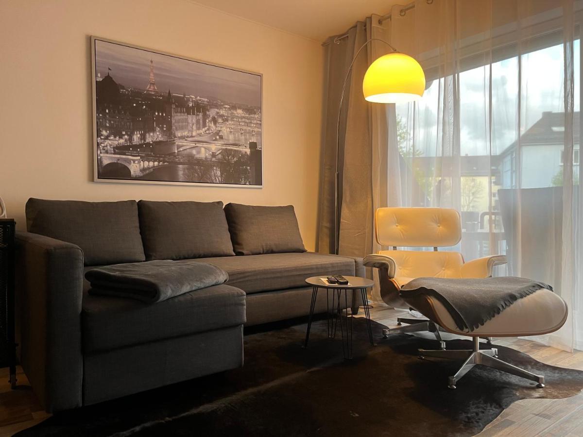Living At Saarpartments -Adultsonly- 2 Bedrooms, Kitchen - Business & Holiday Apartments For Long- And Short Term Stay, 3 Min To Train Station, Secure E-Bike Parking! Saarbrücken Kültér fotó